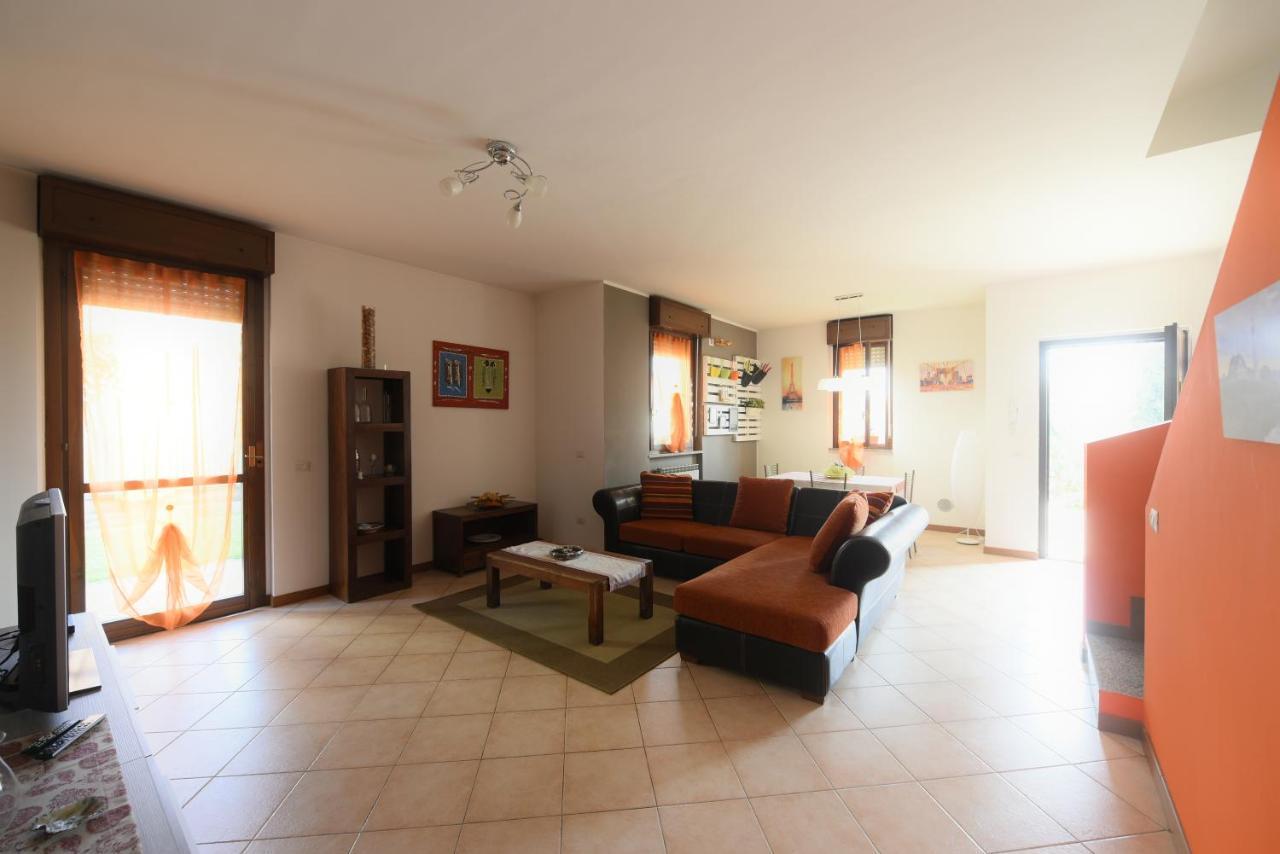 B&B Villa Lodigiana ブルゲーリオ エクステリア 写真